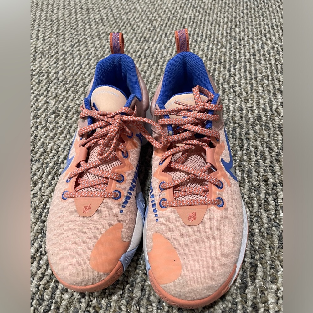 Women’s Nike basketball shoes